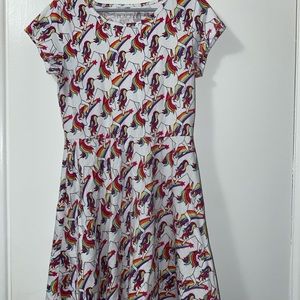 Girls’ Short Sleeve Unicorn Dress - size M (7/8)